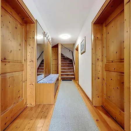 Christl By Interhome Pians
